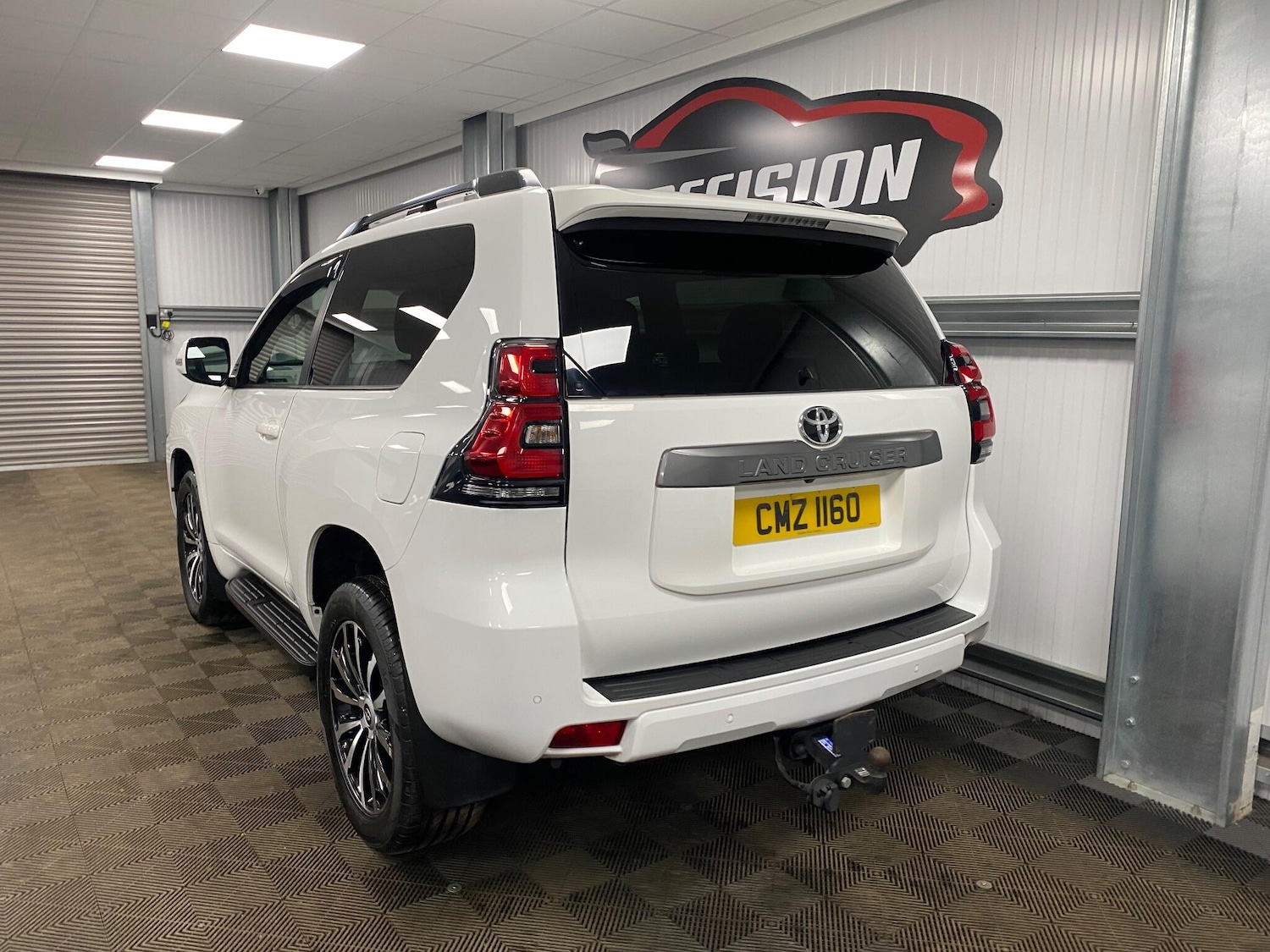 Used Toyota Land Cruiser 2023 for sale - 77040207: Photo 12