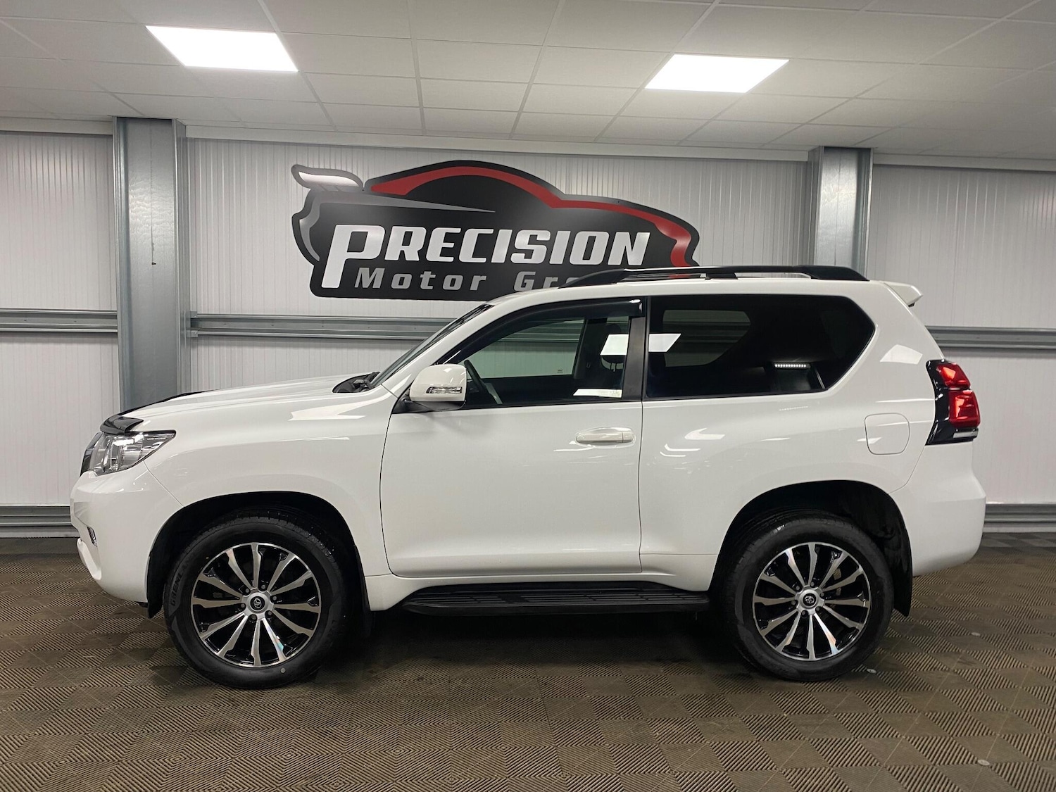 Used Toyota Land Cruiser 2023 for sale - 77040207: Photo 16