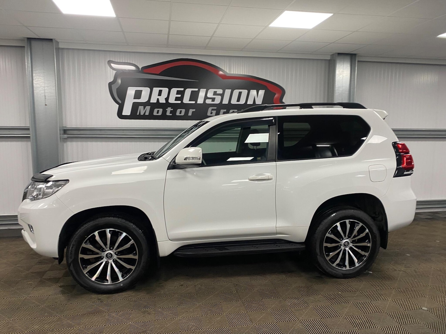 Used Toyota Land Cruiser 2023 for sale - 77040207: Photo 18