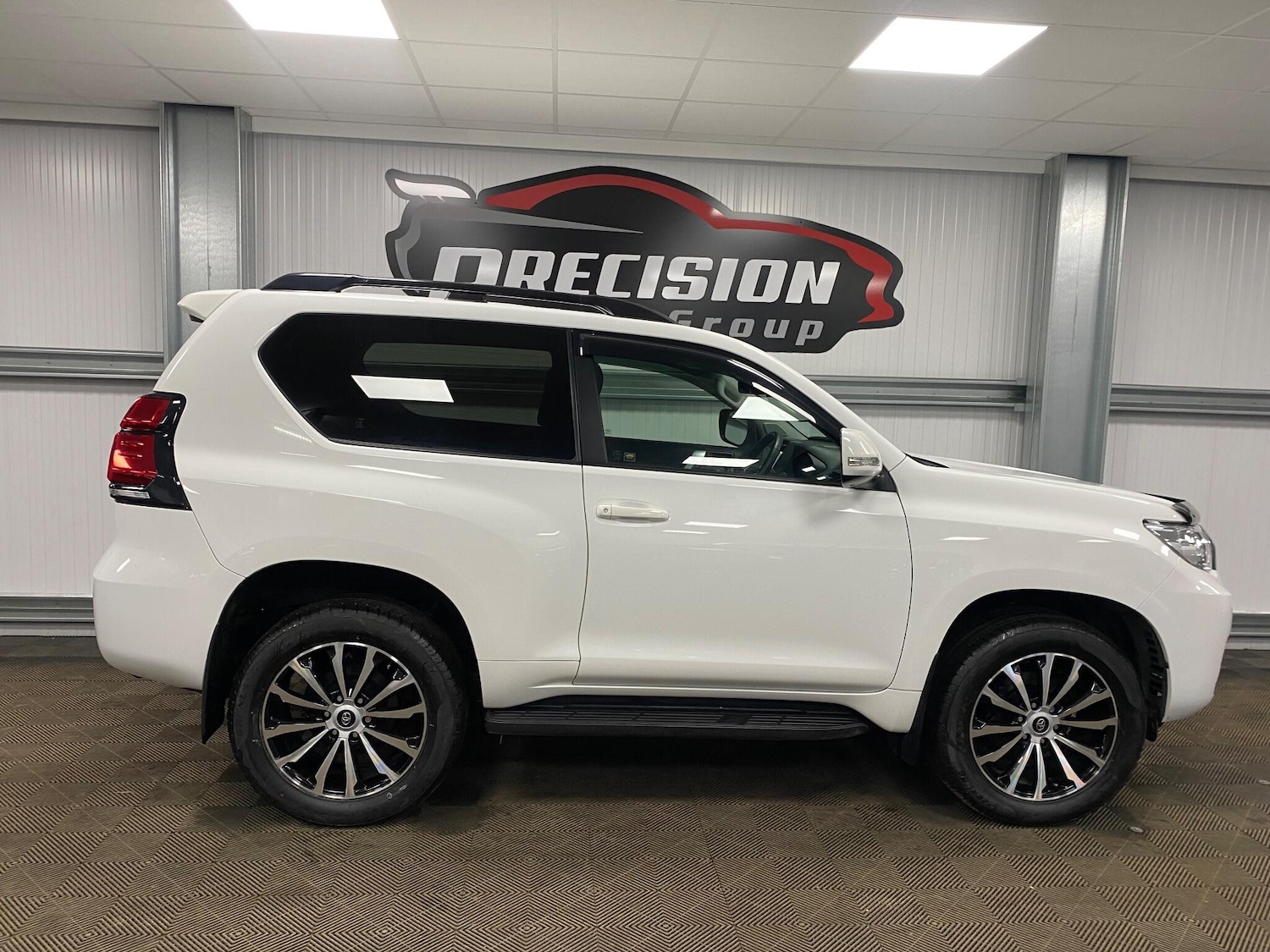 Used Toyota Land Cruiser 2023 for sale - 77040207: Photo 27