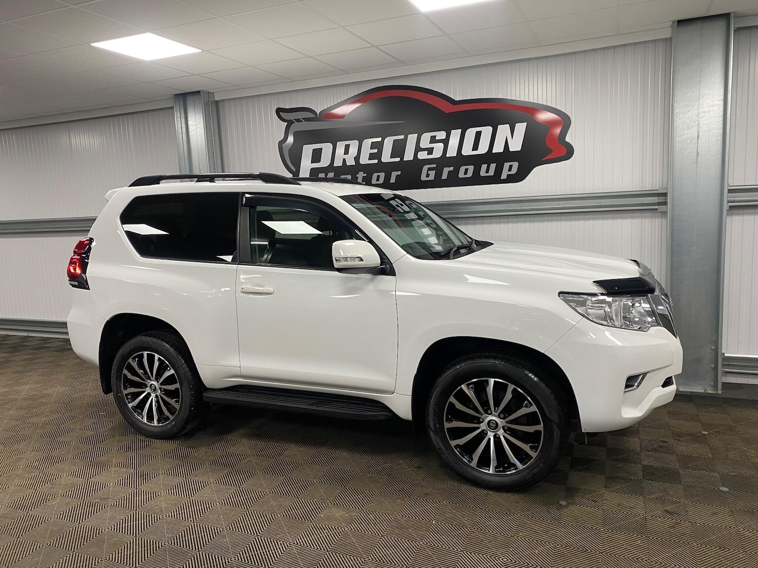 Used Toyota Land Cruiser 2023 for sale - 77040207: Photo 4