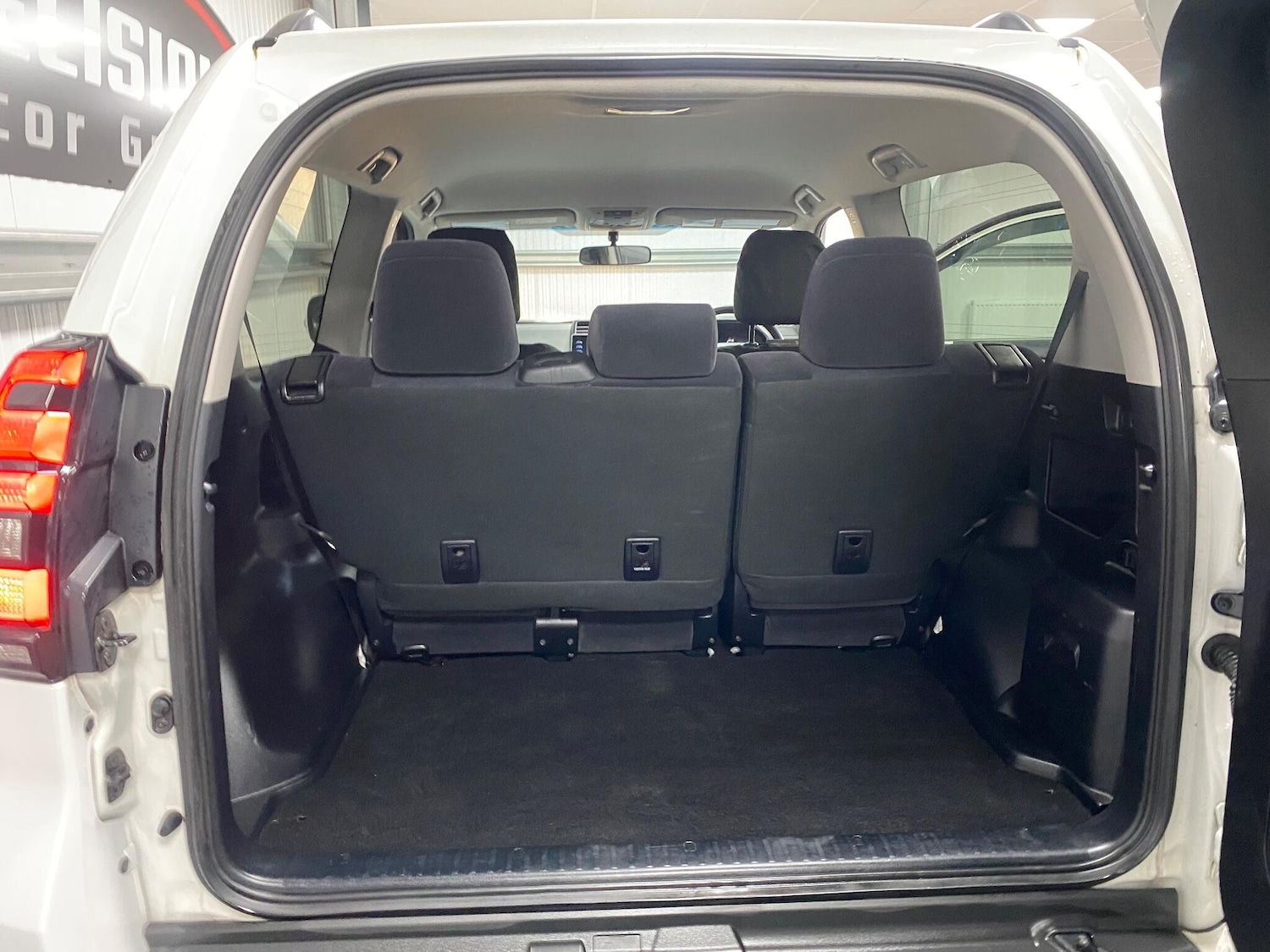 Used Toyota Land Cruiser 2023 for sale - 77040207: Photo 42