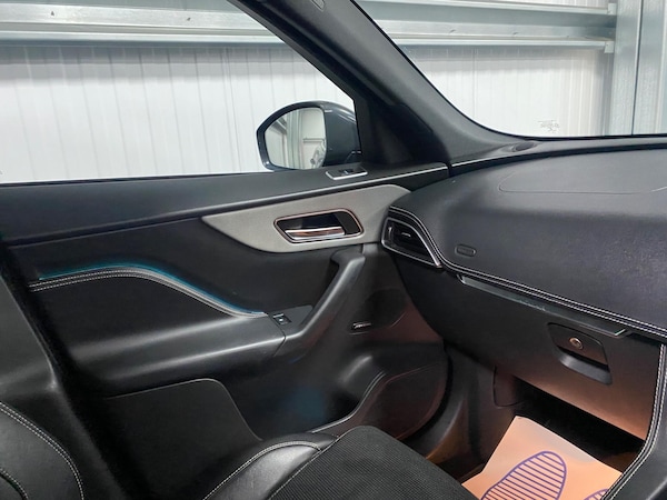 Used Jaguar F-Pace 2018 for sale - 76226480: Photo 40