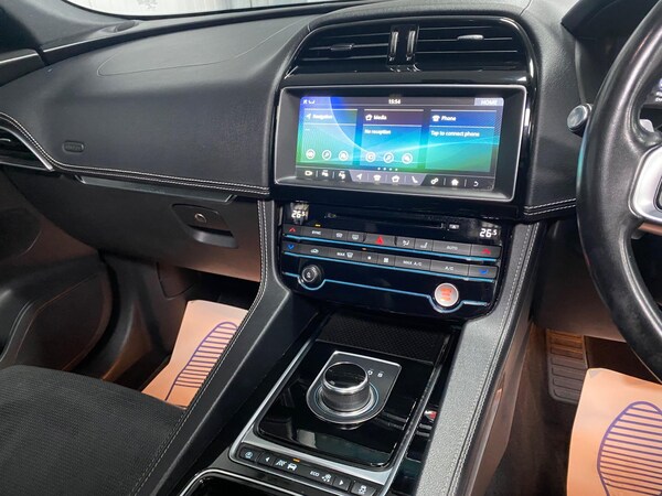 Used Jaguar F-Pace 2018 for sale - 76226480: Photo 43