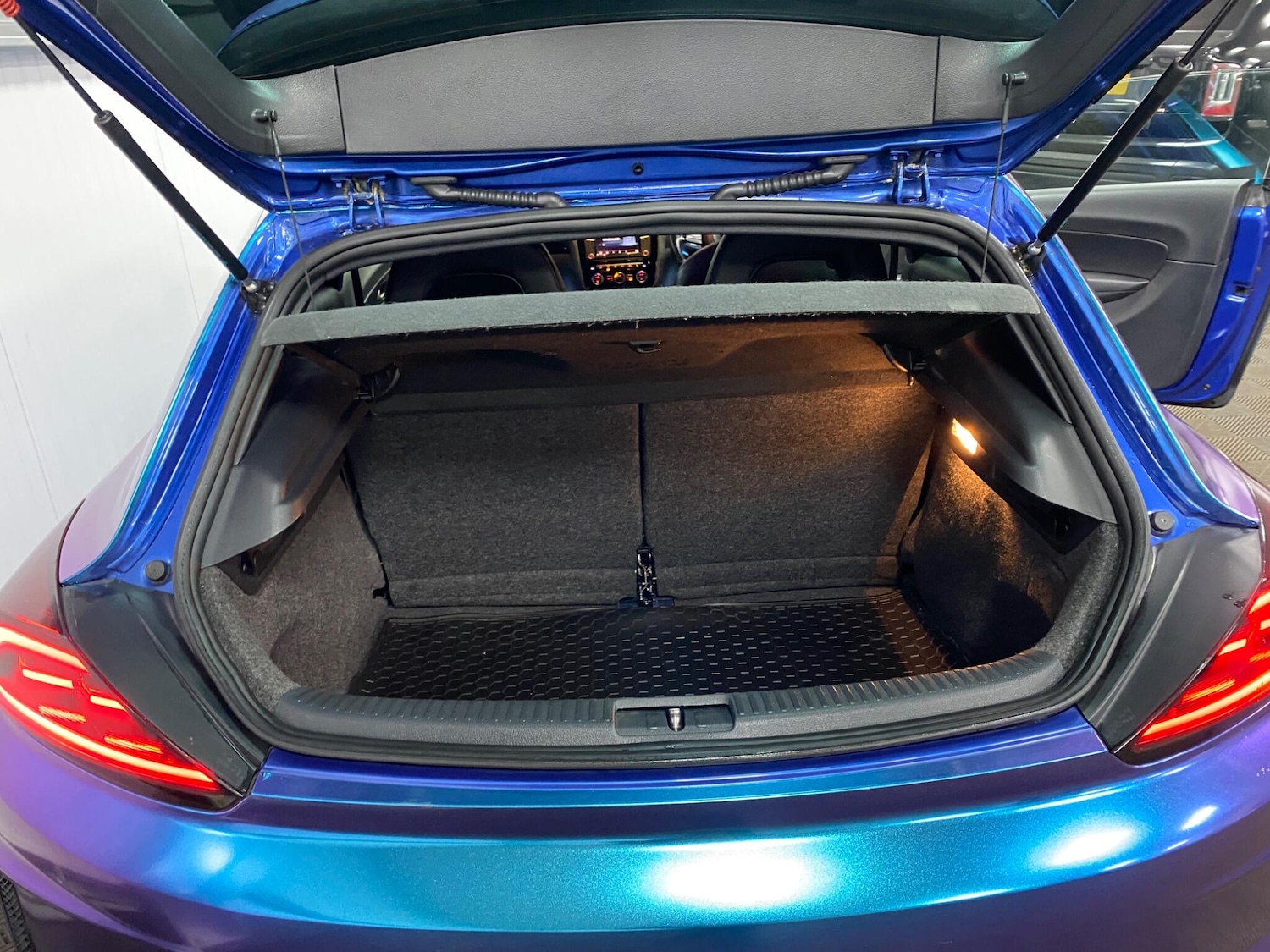 Used Volkswagen Scirocco for sale - 77646379: Photo 39