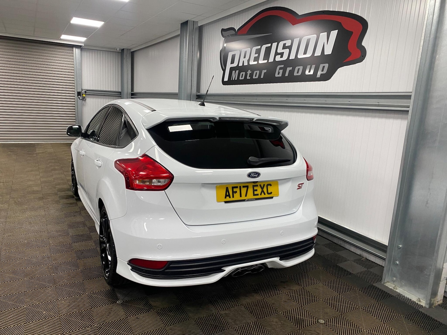 Used Ford Focus 2017 for sale - 76935910: Photo 12