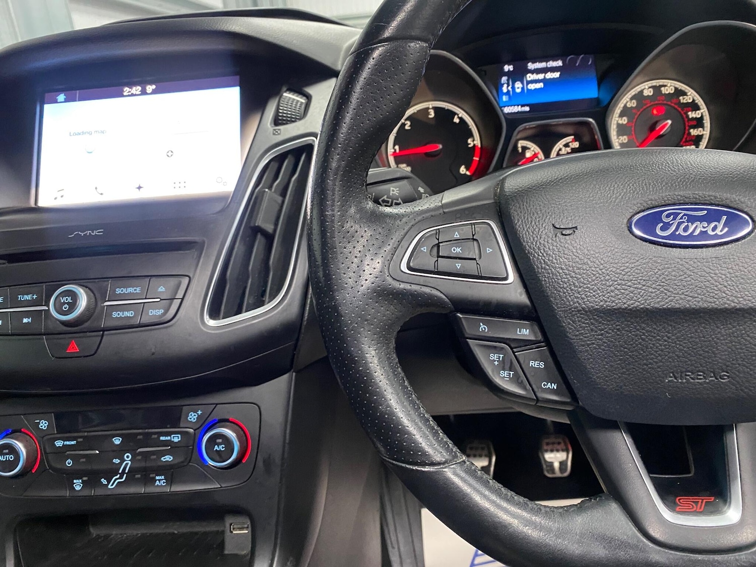 Used Ford Focus 2017 for sale - 76935910: Photo 43