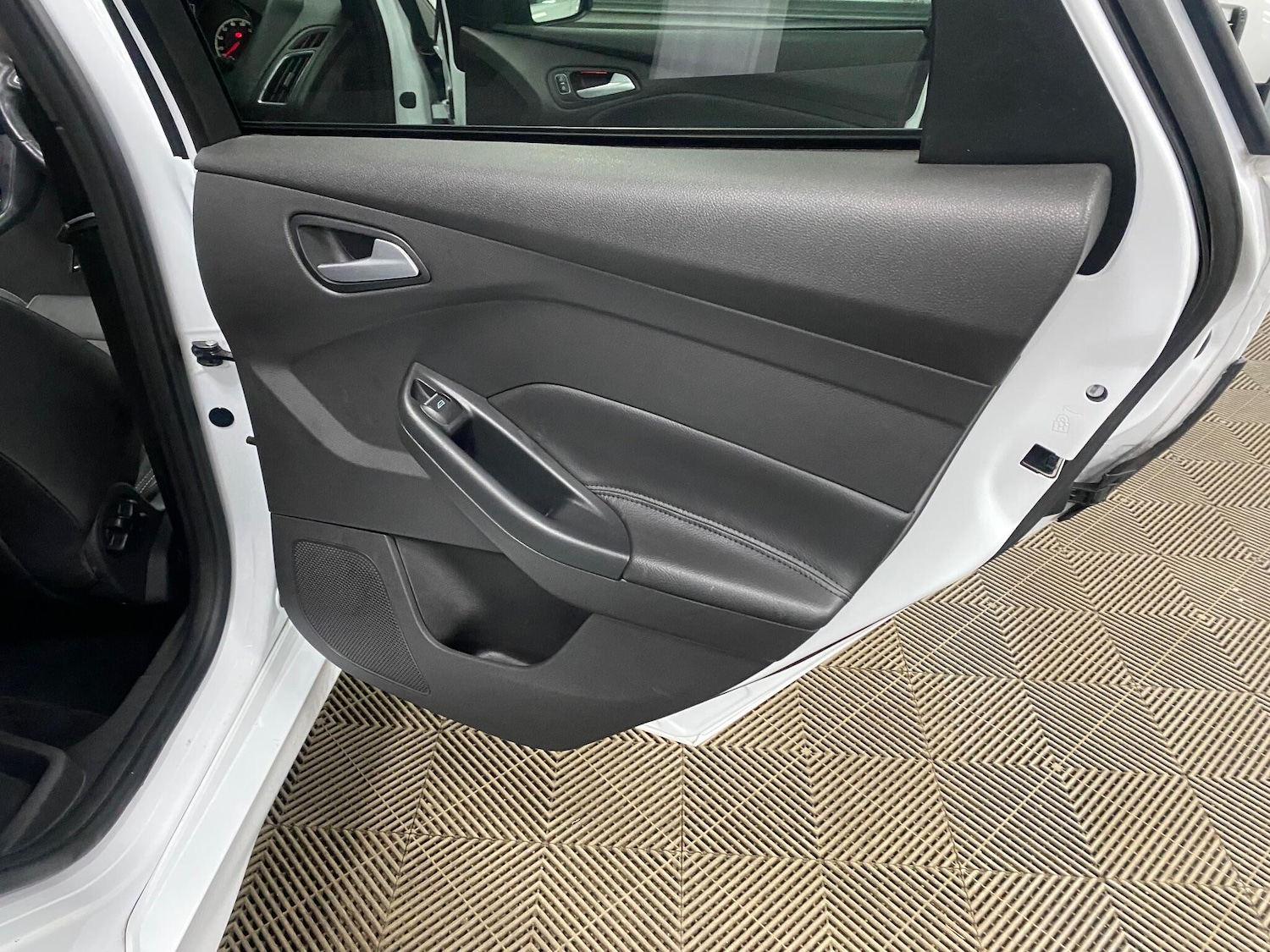 Used Ford Focus 2017 for sale - 76935910: Photo 47