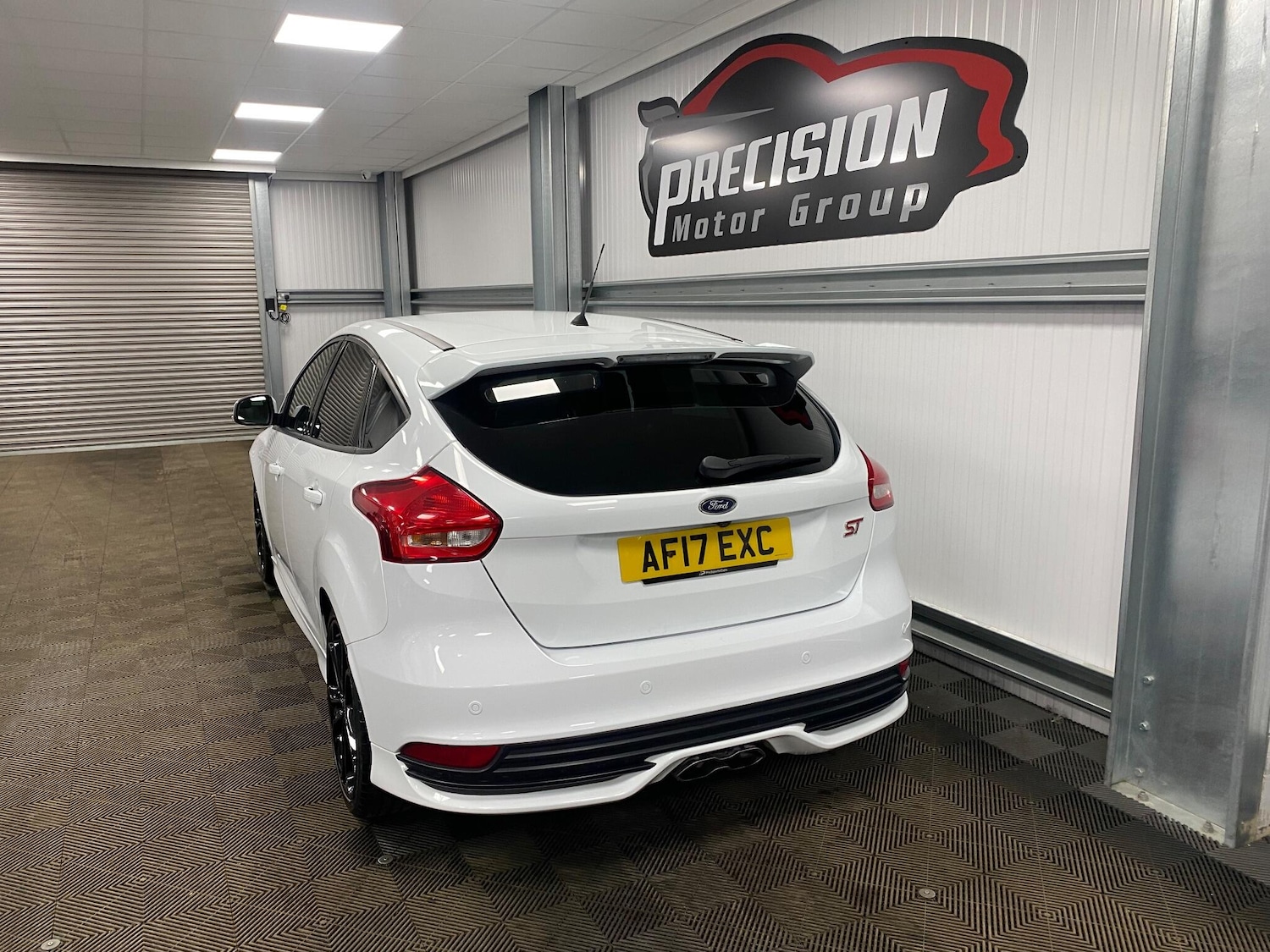 Used Ford Focus 2017 for sale - 76935910: Photo 6