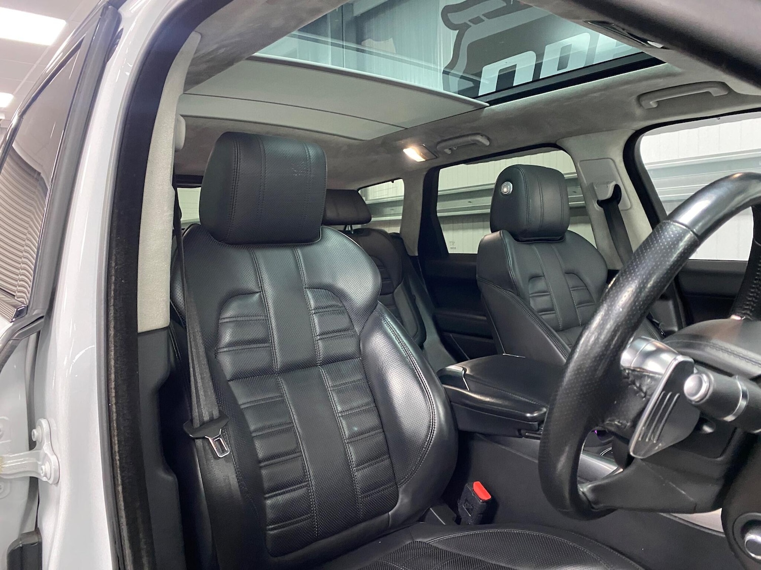 Used Land Rover Range Rover Sport 2017 for sale - 77737867: Photo 33