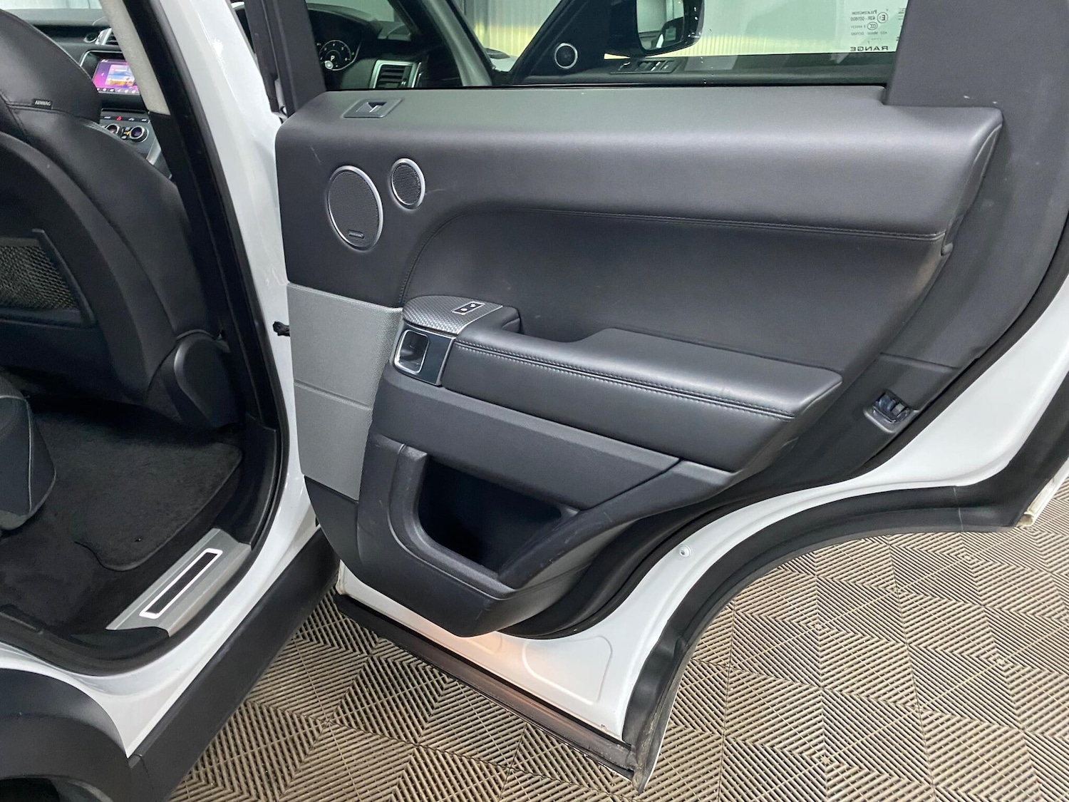 Used Land Rover Range Rover Sport 2017 for sale - 77737867: Photo 47