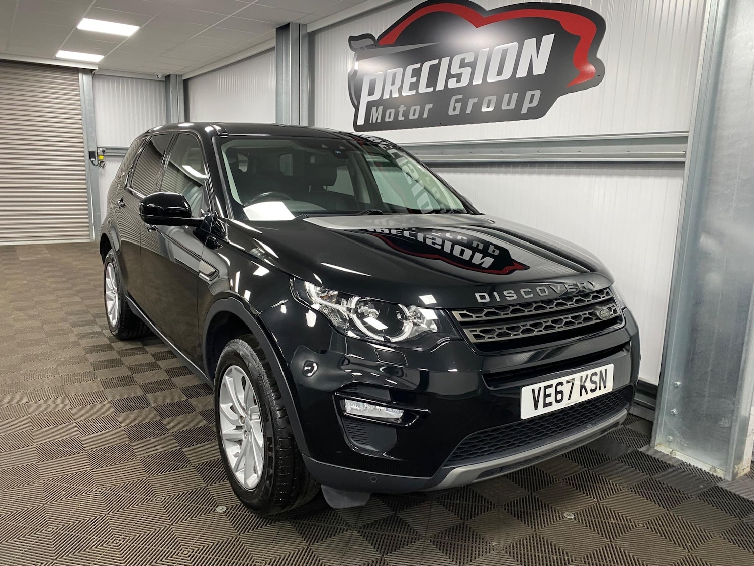 Used Land Rover Discovery Sport 2017 for sale - 76632854: Photo 1