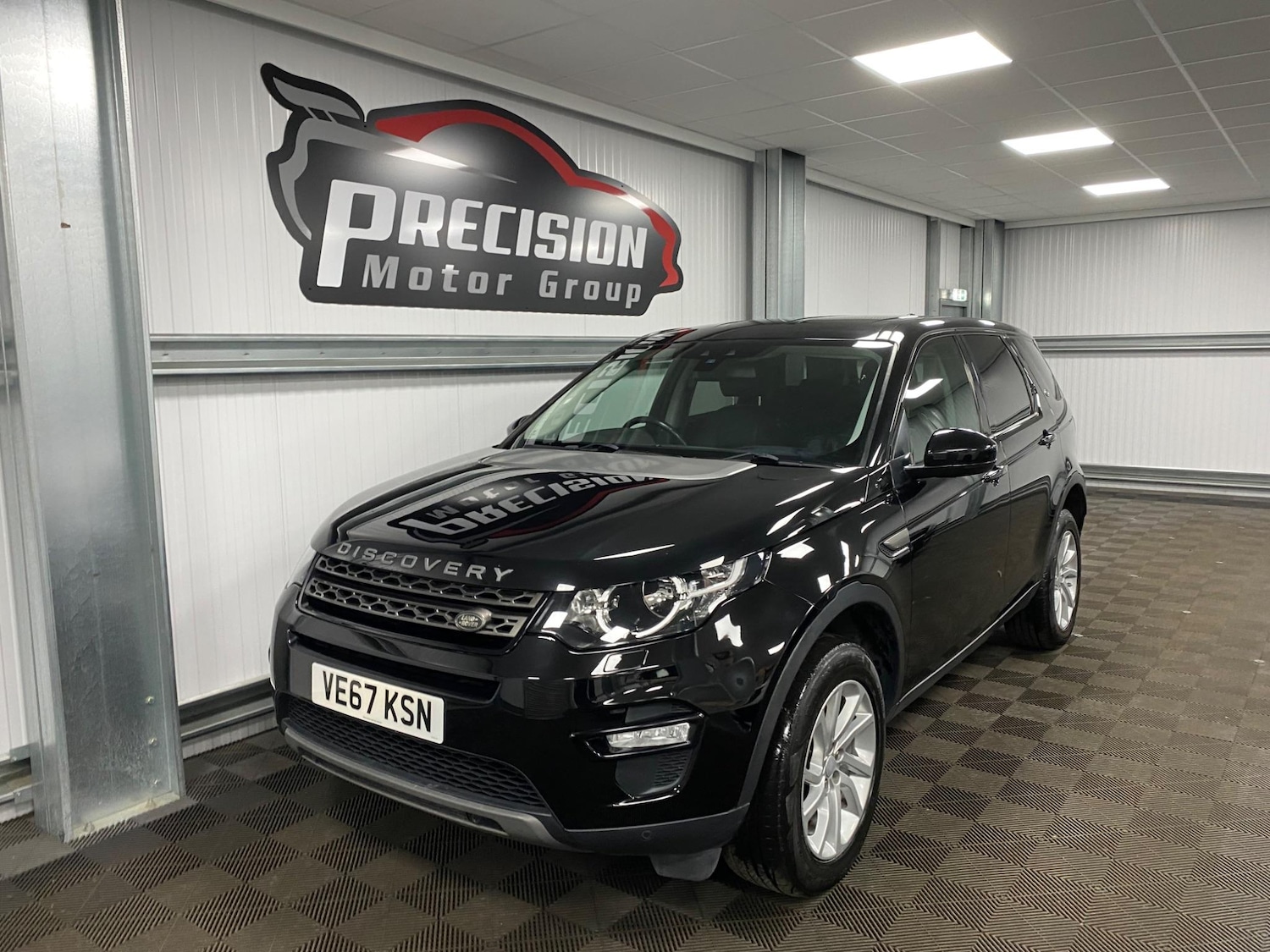 Used Land Rover Discovery Sport 2017 for sale - 76632854: Photo 11