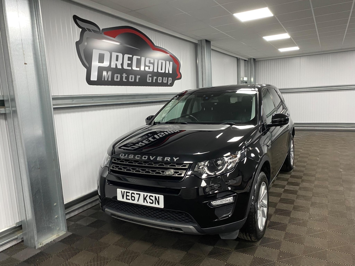 Used Land Rover Discovery Sport 2017 for sale - 76632854: Photo 13