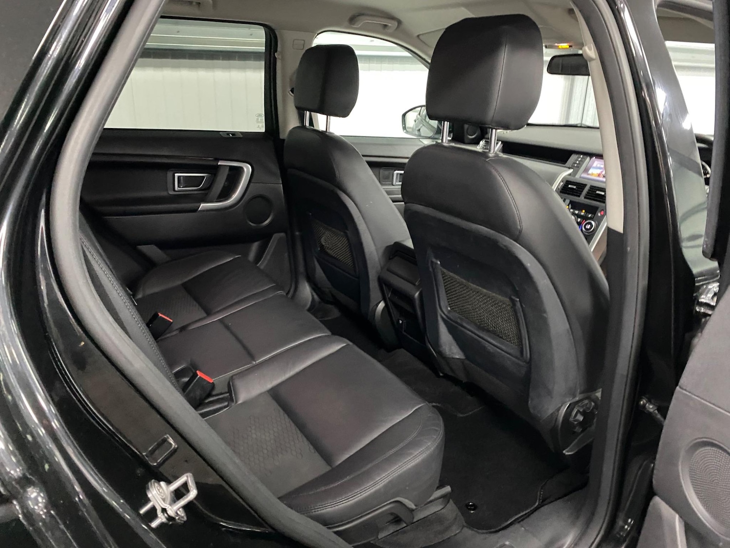 Used Land Rover Discovery Sport 2017 for sale - 76632854: Photo 39