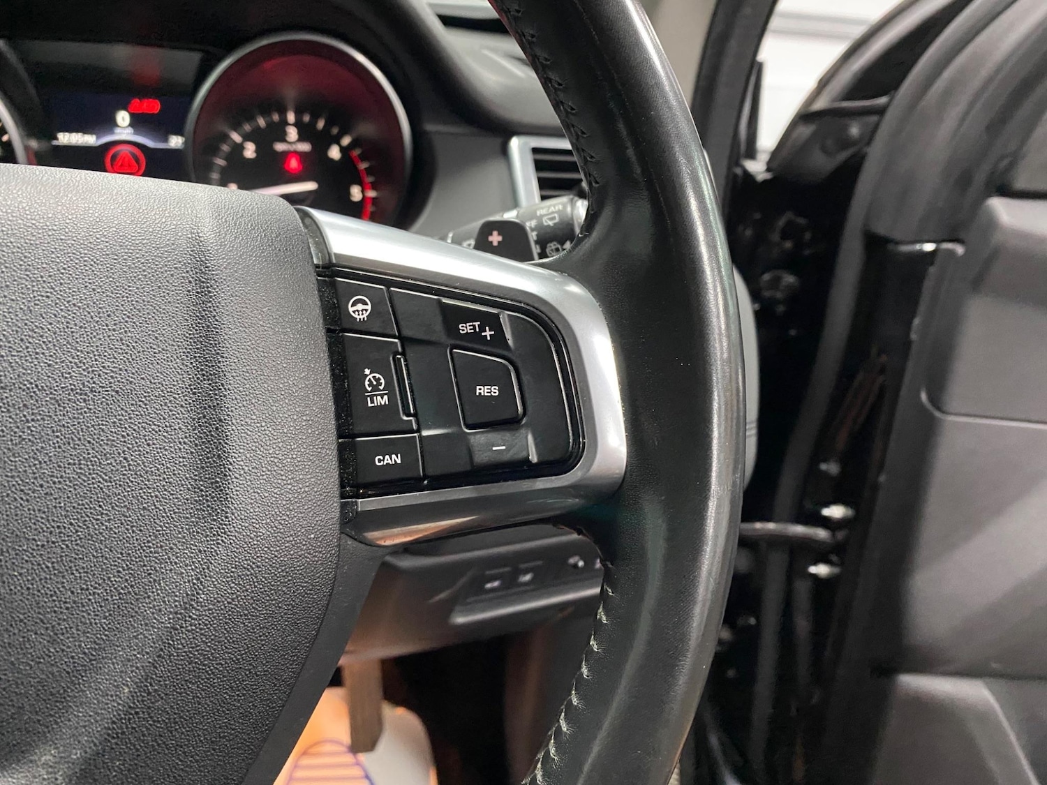 Used Land Rover Discovery Sport 2017 for sale - 76632854: Photo 43