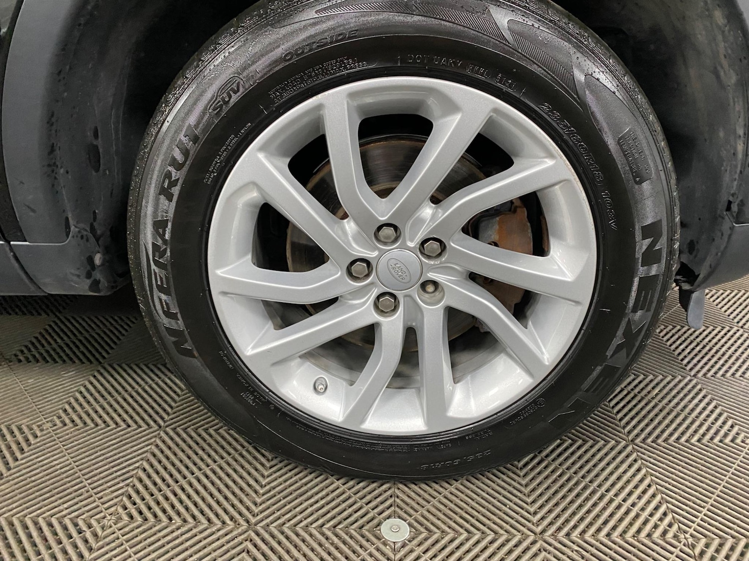 Used Land Rover Discovery Sport 2017 for sale - 76632854: Photo 51