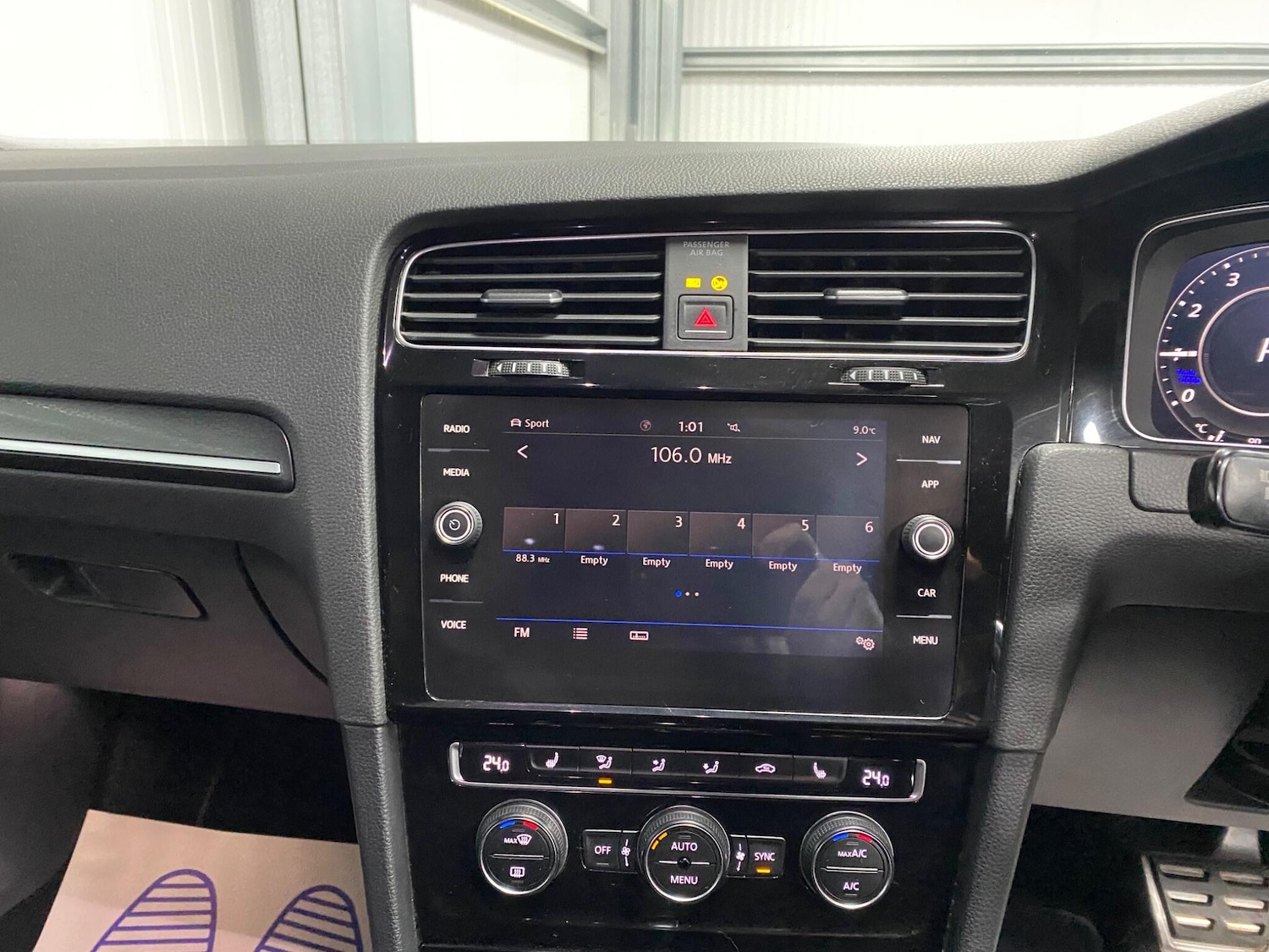 Used Volkswagen Golf 2017 for sale - 77291731: Photo 33