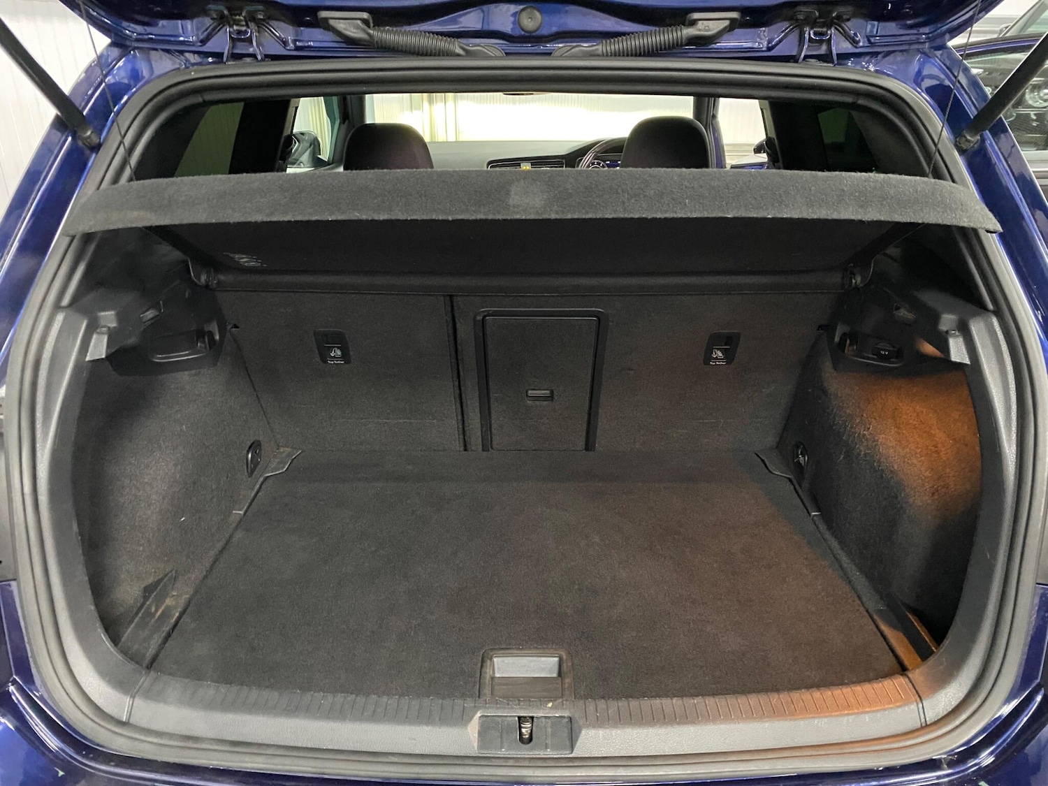 Used Volkswagen Golf 2017 for sale - 77291731: Photo 38