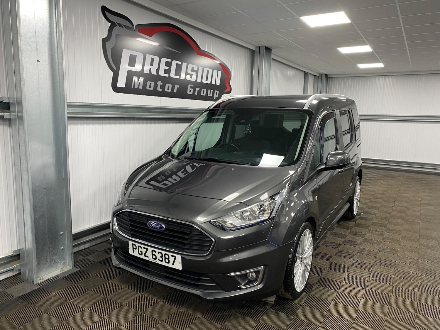 Used Ford Tourneo Connect 2020 for sale - 76360131: Photo 10
