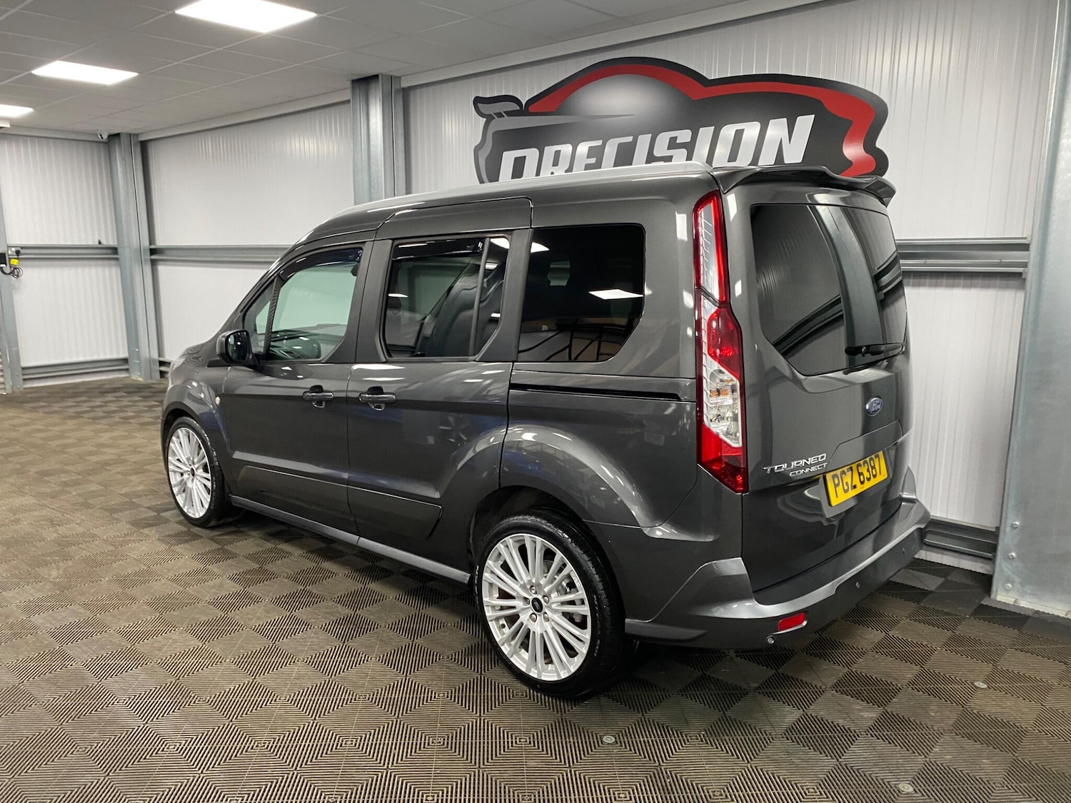 Used Ford Tourneo Connect 2020 for sale - 76360131: Photo 13