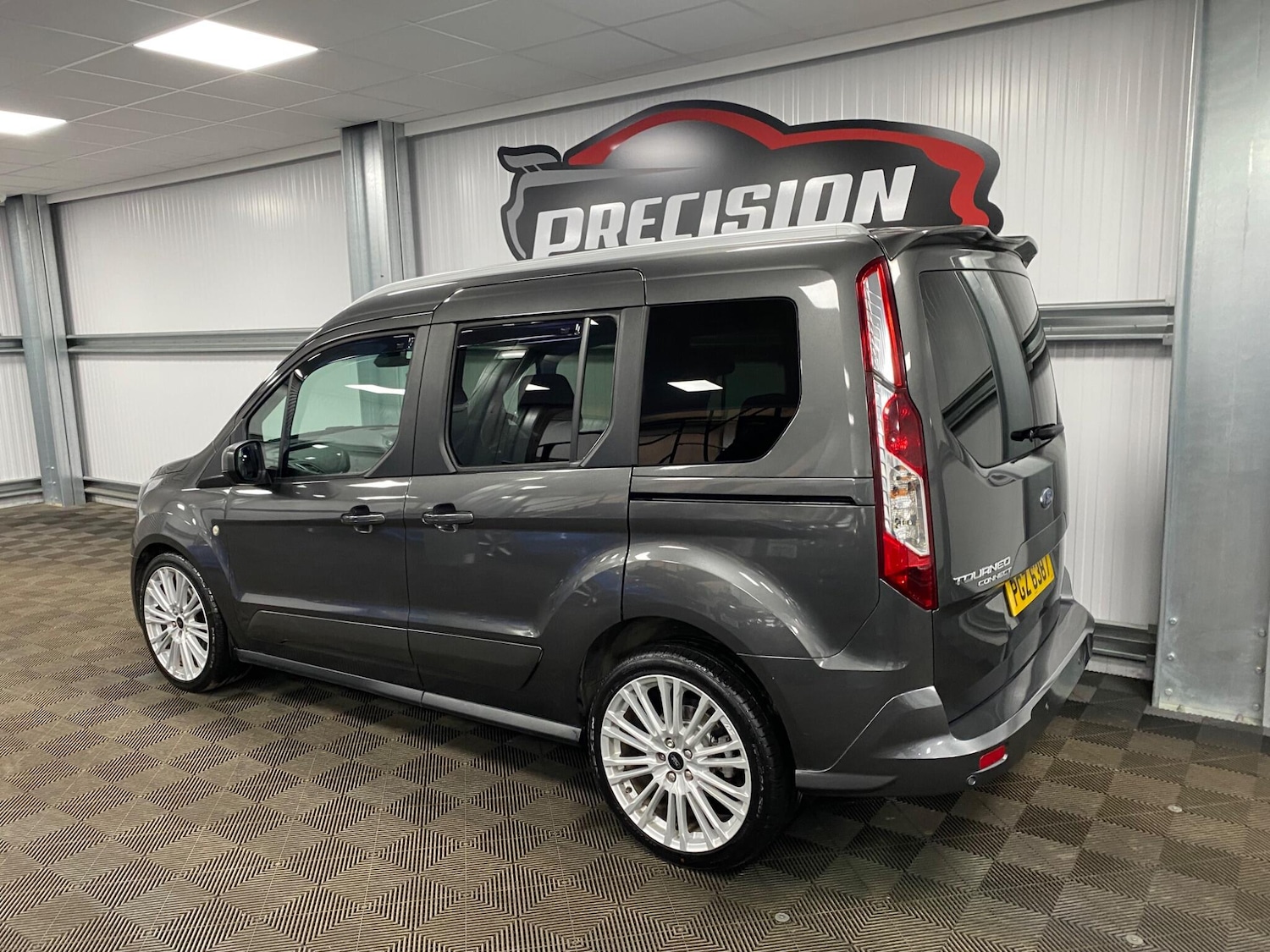 Used Ford Tourneo Connect 2020 for sale - 76360131: Photo 14