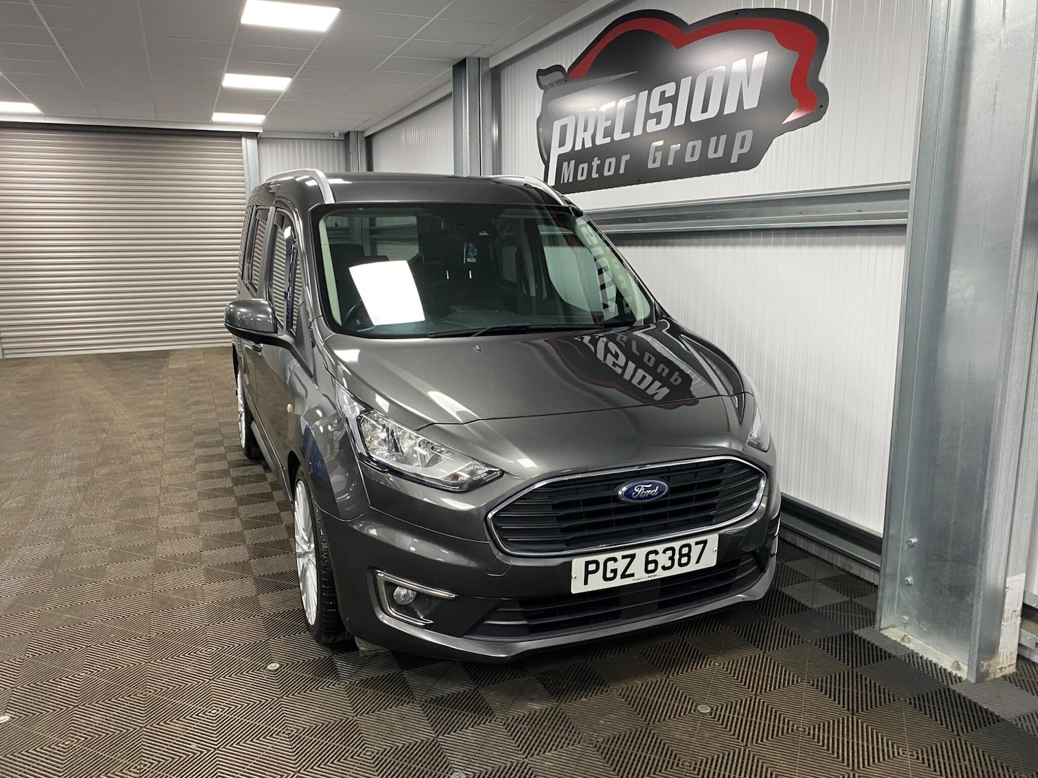 Used Ford Tourneo Connect 2020 for sale - 76360131: Photo 2