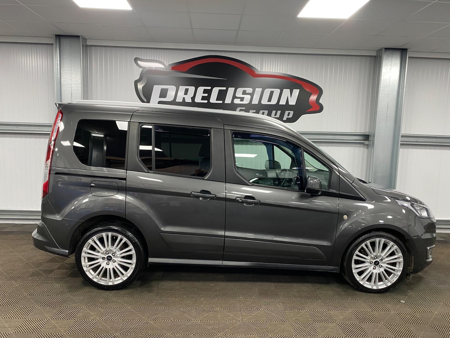 Used Ford Tourneo Connect 2020 for sale - 76360131: Photo 27
