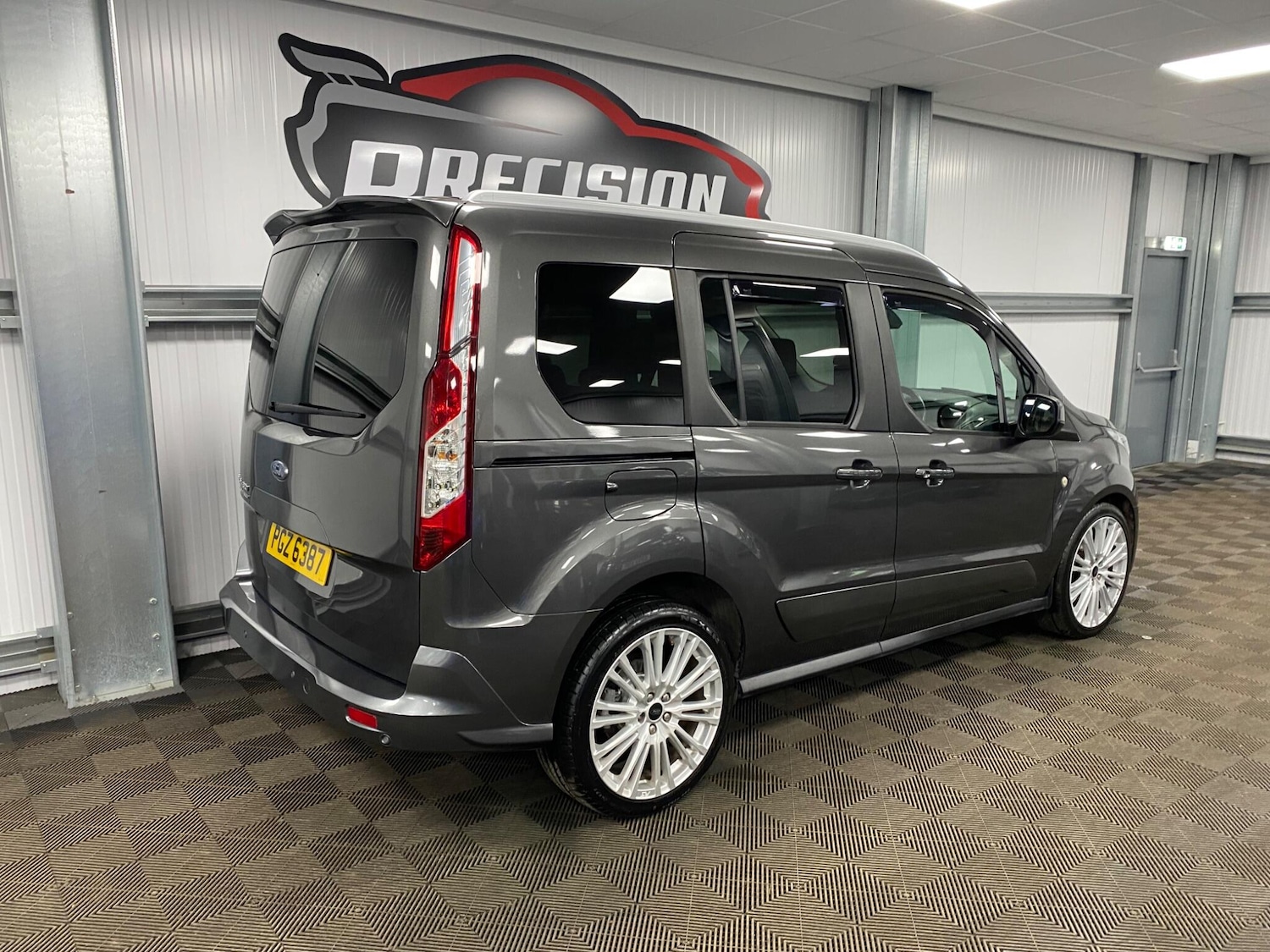 Used Ford Tourneo Connect 2020 for sale - 76360131: Photo 30