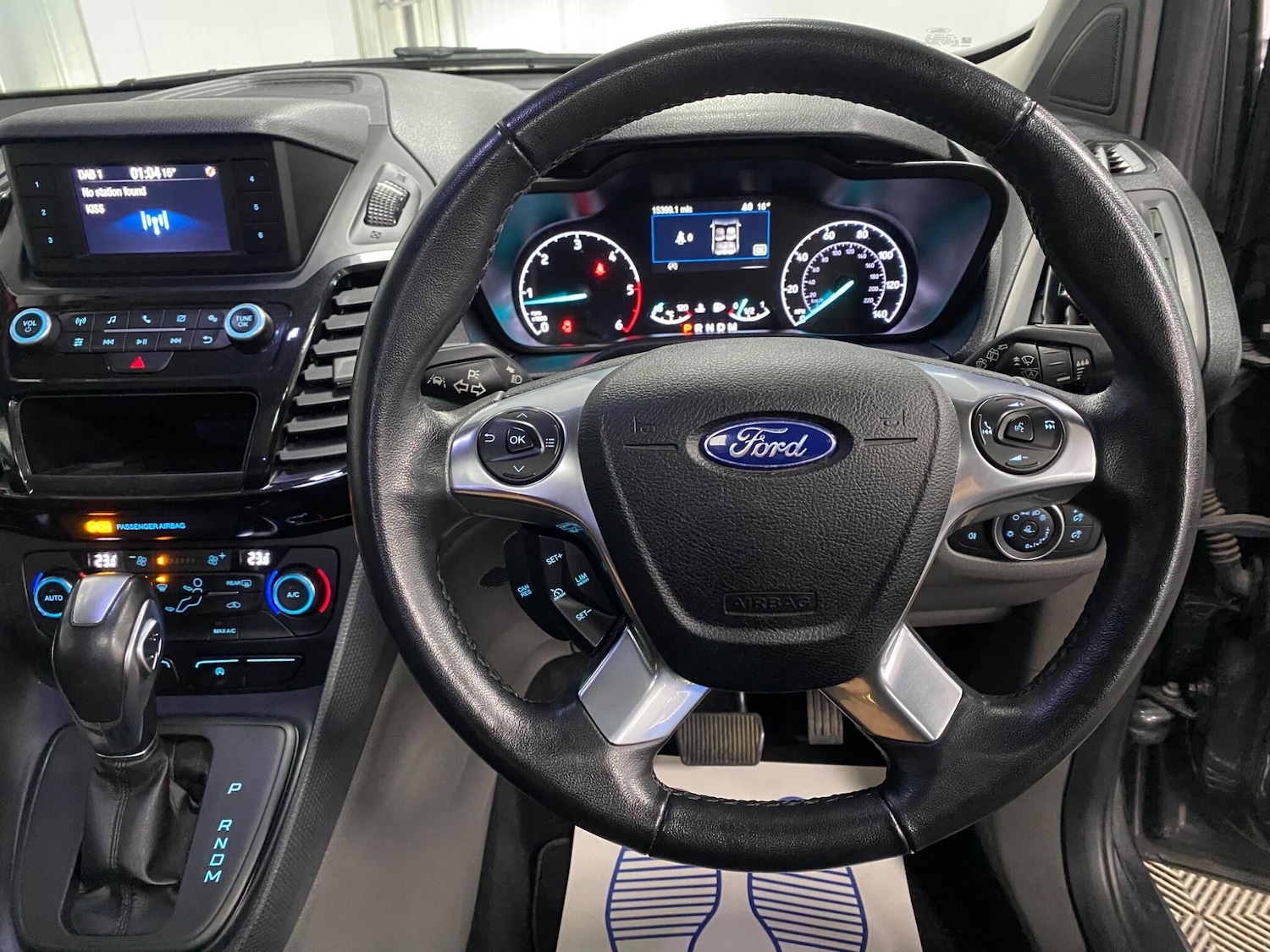 Used Ford Tourneo Connect 2020 for sale - 76360131: Photo 33