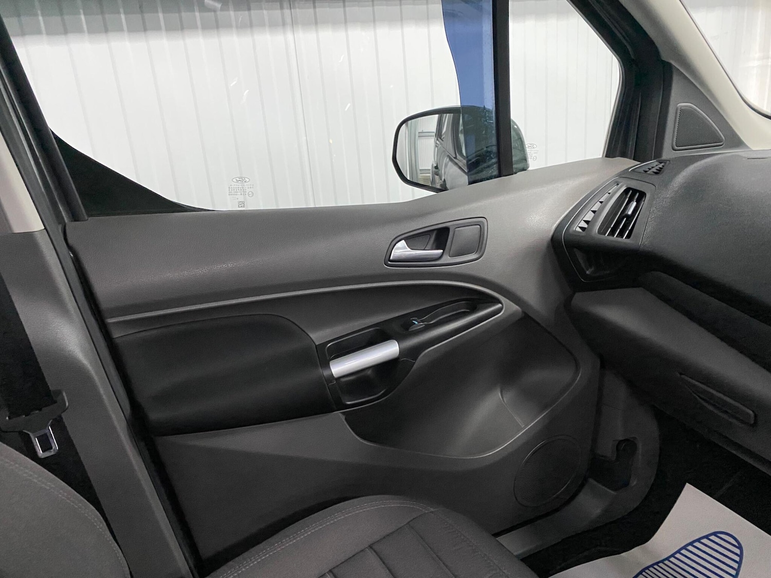 Used Ford Tourneo Connect 2020 for sale - 76360131: Photo 37