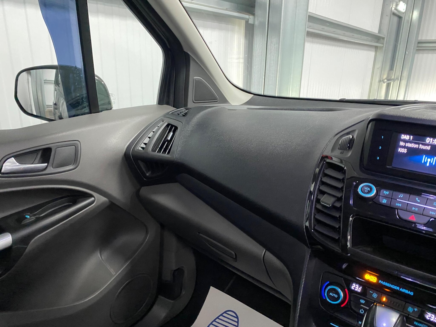 Used Ford Tourneo Connect 2020 for sale - 76360131: Photo 40