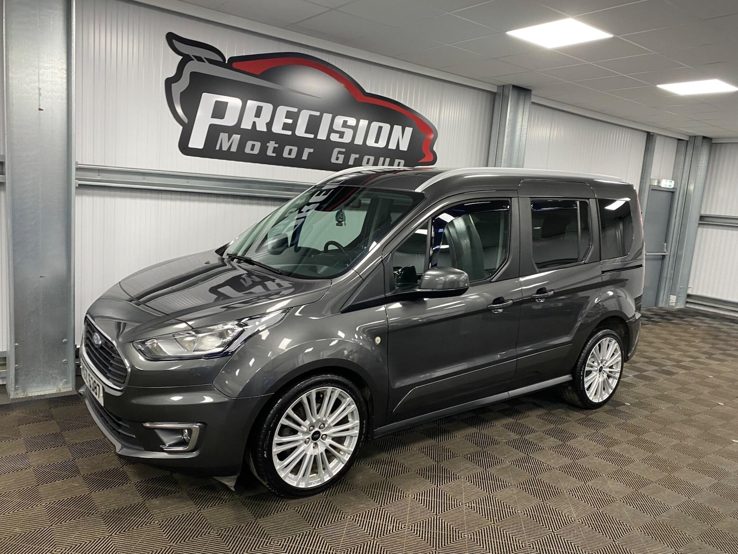 Used Ford Tourneo Connect 2020 for sale - 76360131: Photo 7