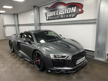 (65) - 5.2 FSI V10 Plus S Tronic quattro Euro 6 (s/s) 2dr