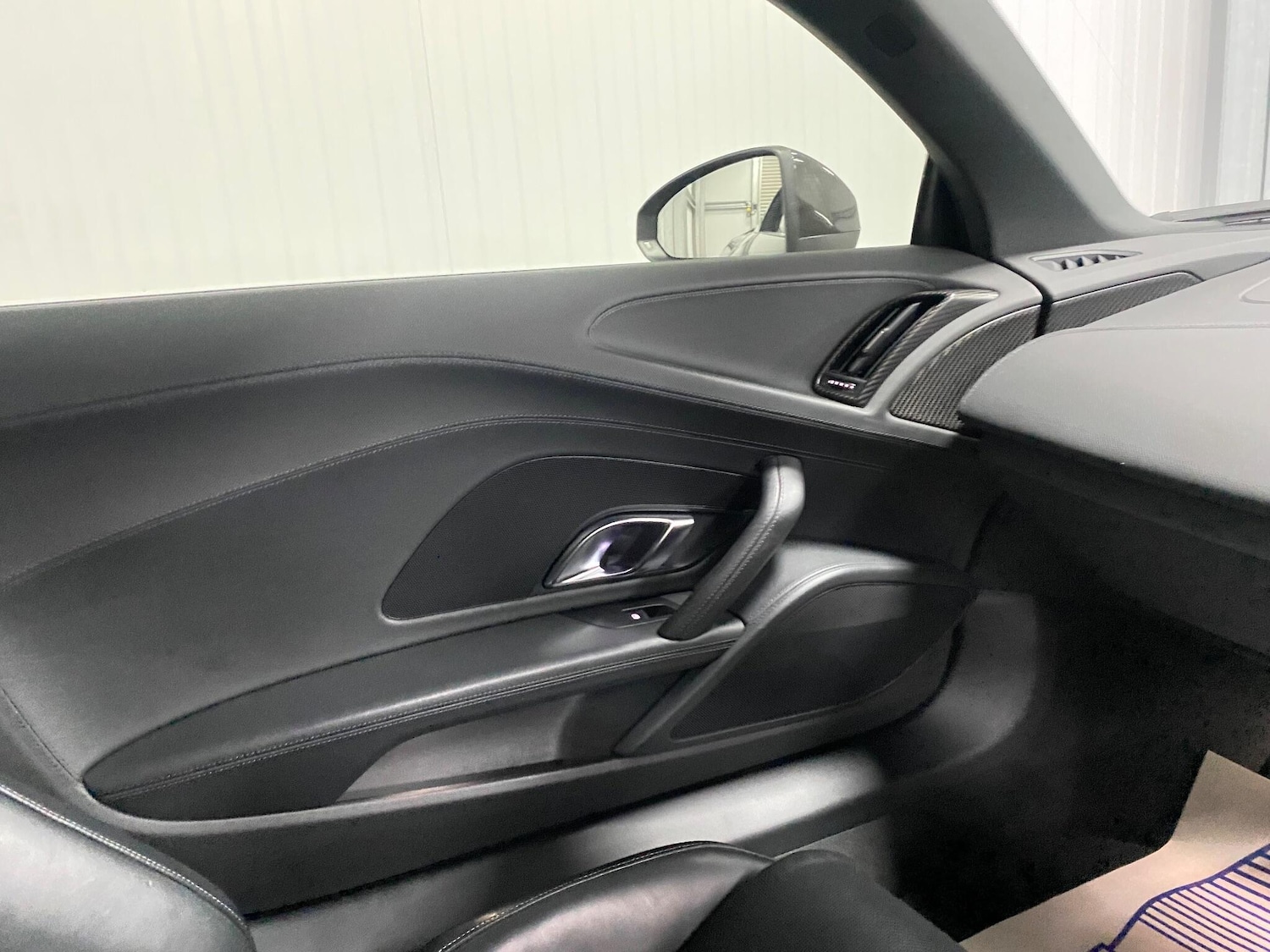 Used Audi R8 2015 for sale - 76592350: Photo 37