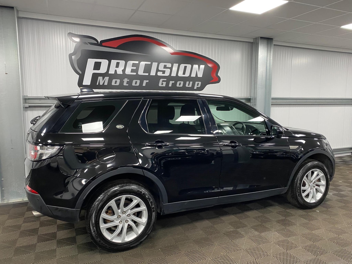 Used Land Rover Discovery Sport 2017 for sale - 76987954: Photo 29