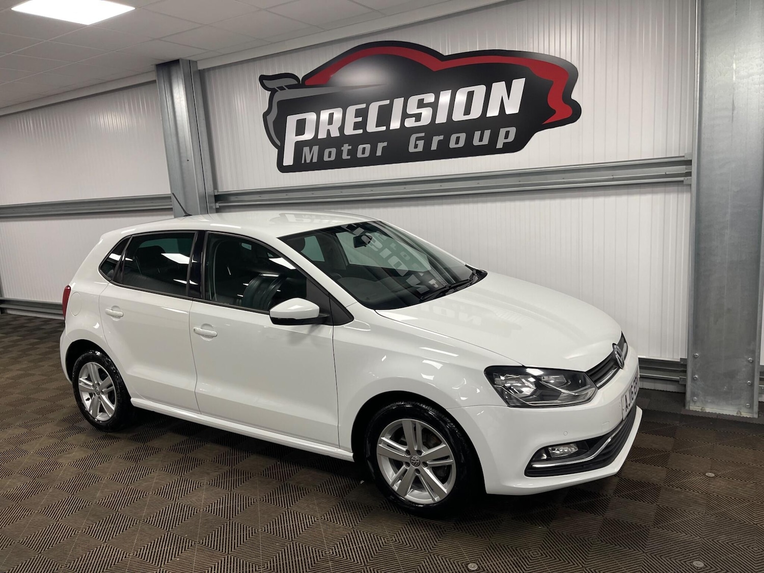 Used Volkswagen Polo 2016 for sale - 77574783: Photo 3