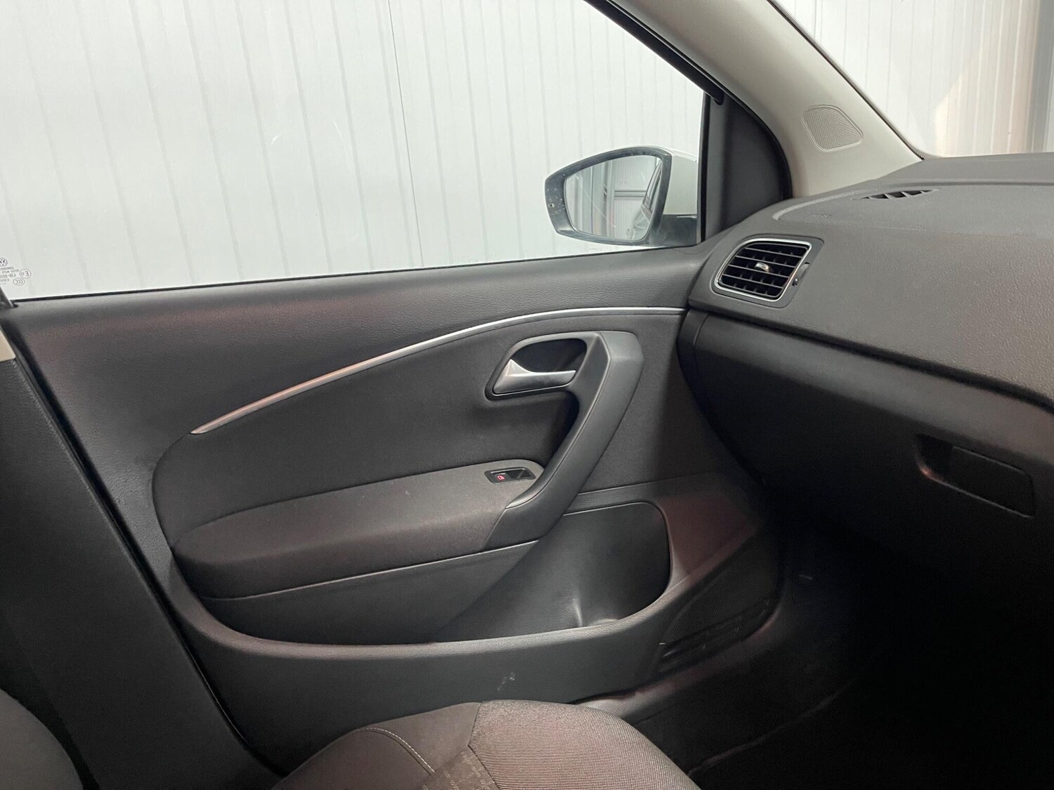 Used Volkswagen Polo 2016 for sale - 77574783: Photo 42