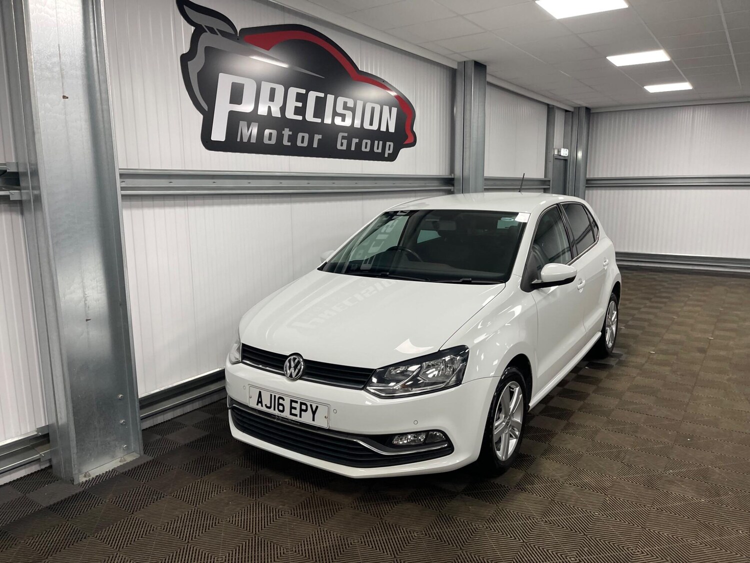 Used Volkswagen Polo 2016 for sale - 77574783: Photo 8