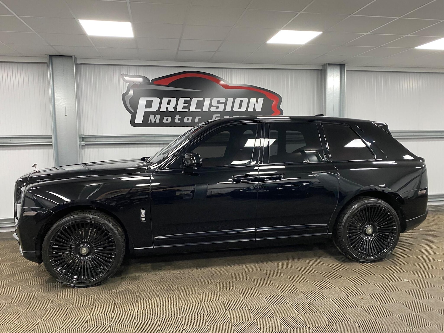 Used Rolls-Royce Cullinan 2022 for sale - 76926868: Photo 16