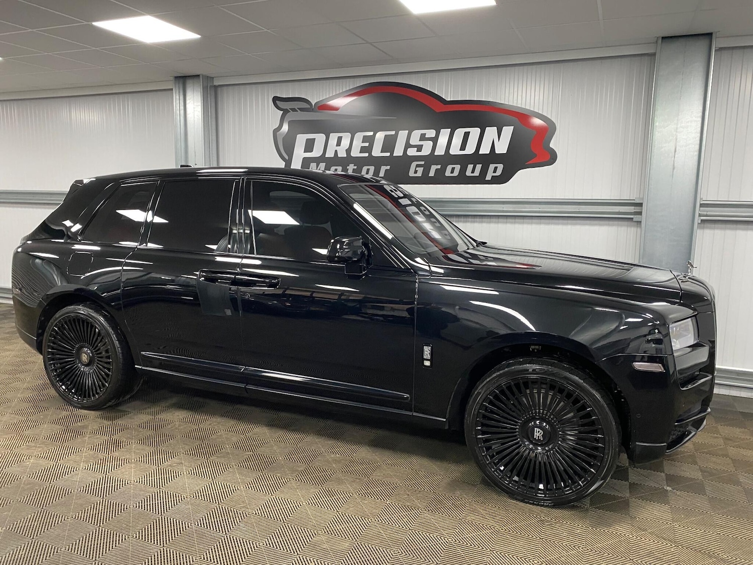 Used Rolls-Royce Cullinan 2022 for sale - 76926868: Photo 27