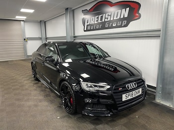 2018 (18) - 2.0 TFSI Black Edition S Tronic quattro Euro 6 (s/s) 4dr