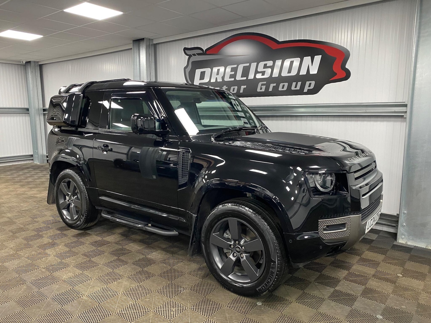 Used Land Rover Defender 2024 for sale - 77163027: Photo 12