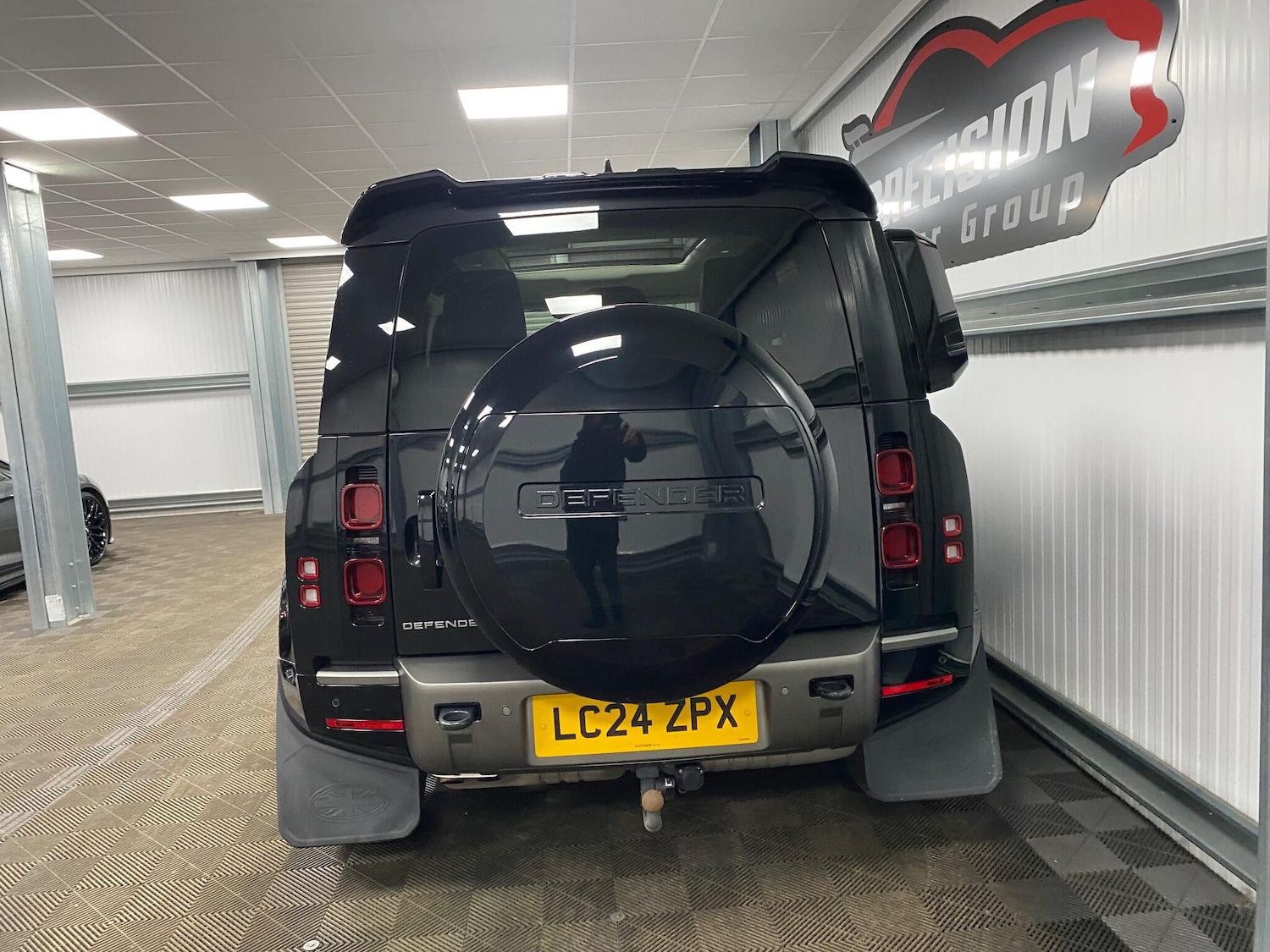 Used Land Rover Defender 2024 for sale - 77163027: Photo 20