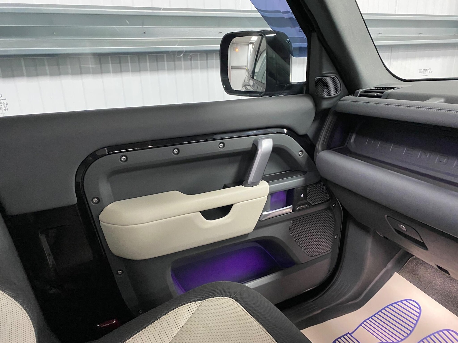 Used Land Rover Defender 2024 for sale - 77163027: Photo 36