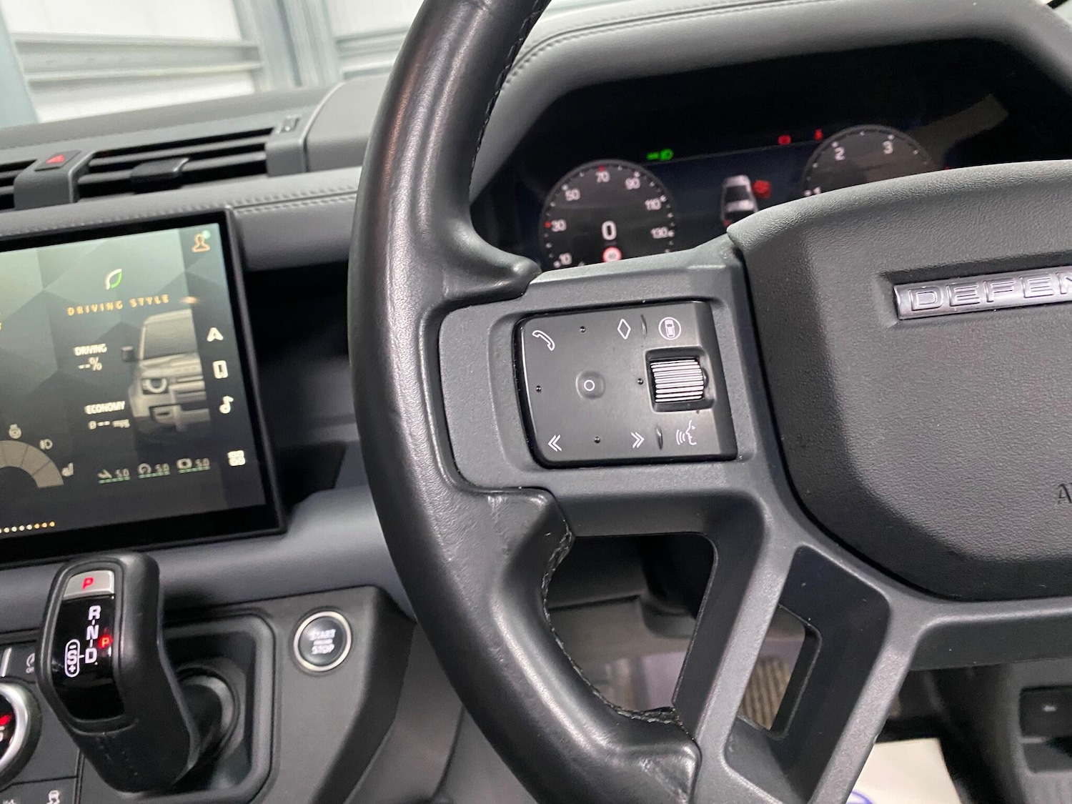 Used Land Rover Defender 2024 for sale - 77163027: Photo 37