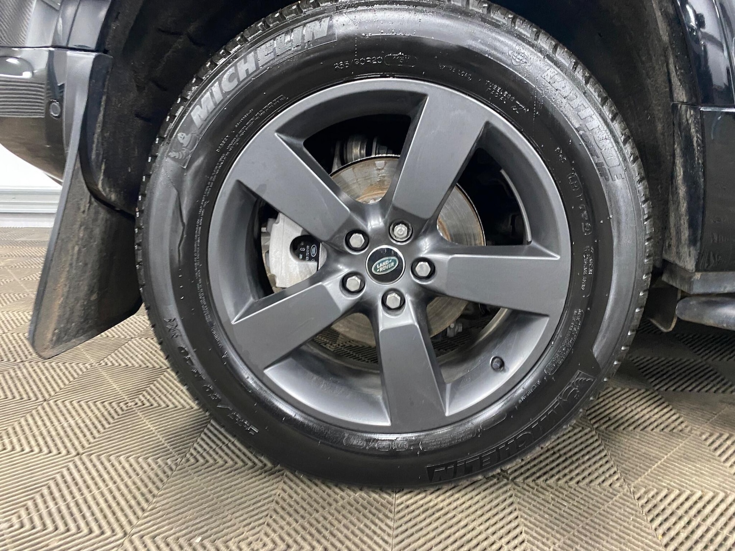 Used Land Rover Defender 2024 for sale - 77163027: Photo 45