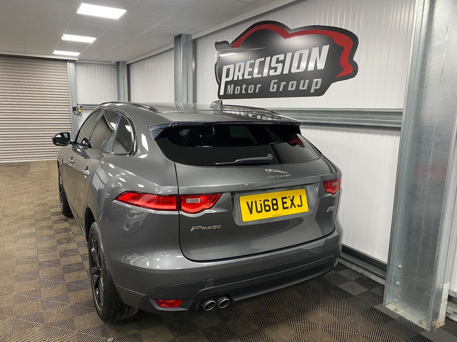 Used Jaguar F-Pace 2018 for sale - 76964403: Photo 13