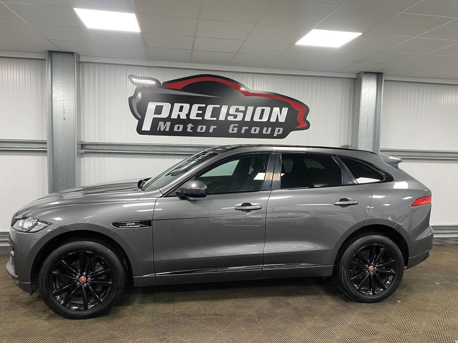 Used Jaguar F-Pace 2018 for sale - 76964403: Photo 15