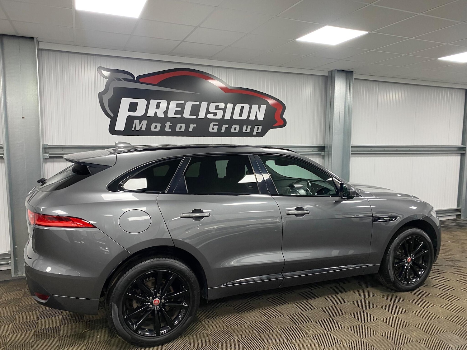 Used Jaguar F-Pace 2018 for sale - 76964403: Photo 23